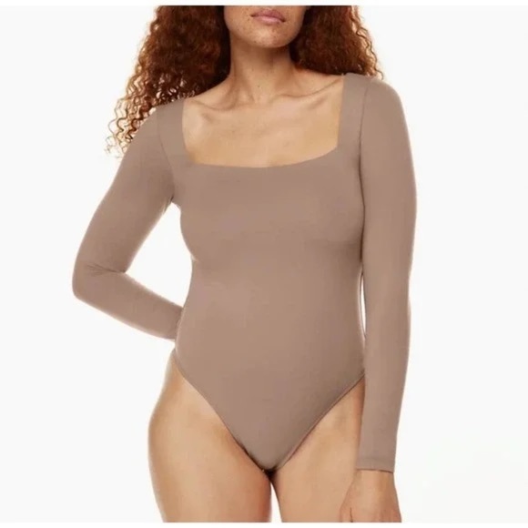 Babaton Contour Squareneck Longsleeve Bodysuit - Picture 1 of 9